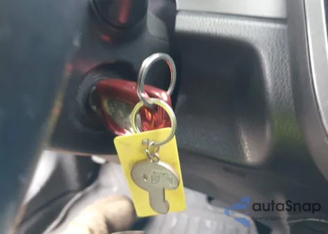 2019 Toyota Camry Se z USA, uszkodzony, nr VIN 4T1B11HKXKU210582